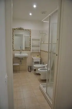 Tek Büyük Yataklı Oda, Bahçe Manzaralı