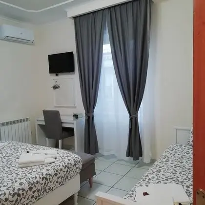 Deluxe Dört Kişilik Oda