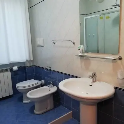 Deluxe Dört Kişilik Oda