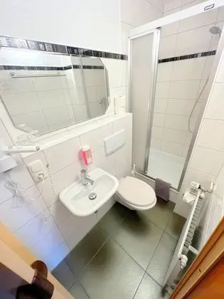 Standard Tek Büyük Yataklı Oda, 1 Yatak Odası, Balkon, Göl Manzaralı