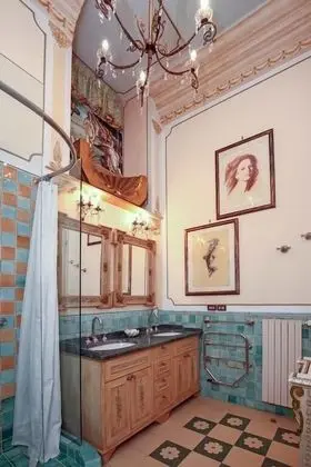 Deluxe Üç Kişilik Oda, Banyolu/Duşlu