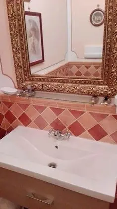 Üç Kişilik Oda, Özel Banyo (External)