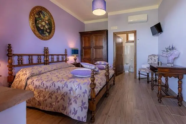 Tek Büyük Yataklı Oda, 1 Büyük (Queen) Boy Yatak, Sigara İçilmez (Lavanda)