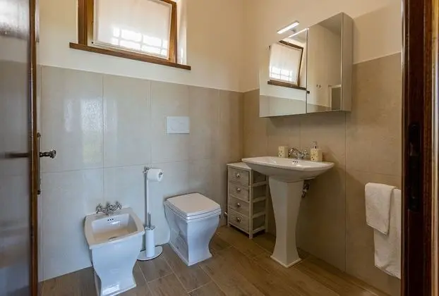 Tek Büyük Yataklı Oda, 1 Büyük (Queen) Boy Yatak, Sigara İçilmez (Olivo)