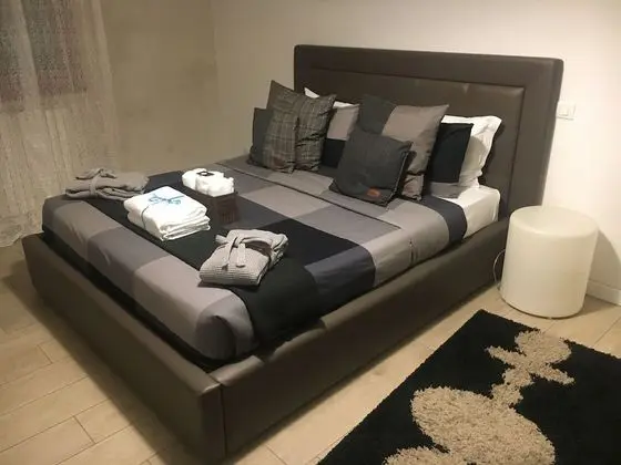 Deluxe Tek Büyük Yataklı Oda, Avlu Manzaralı