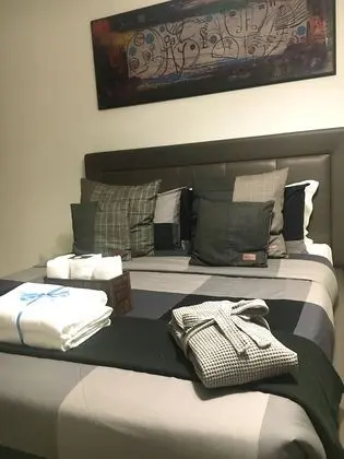 Deluxe Tek Büyük Yataklı Oda, Avlu Manzaralı