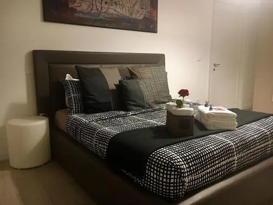 Deluxe Tek Büyük Yataklı Oda, Avlu Manzaralı