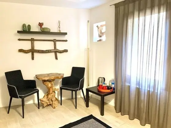 Deluxe Tek Büyük Yataklı Oda, Kanal Manzaralı