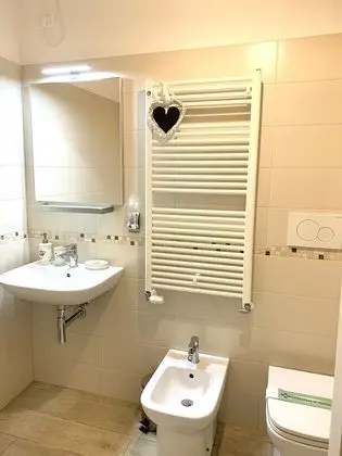 Deluxe Tek Büyük Yataklı Oda, Kanal Manzaralı