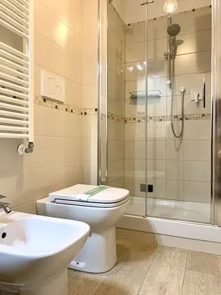 Deluxe Tek Büyük Yataklı Oda, Kanal Manzaralı