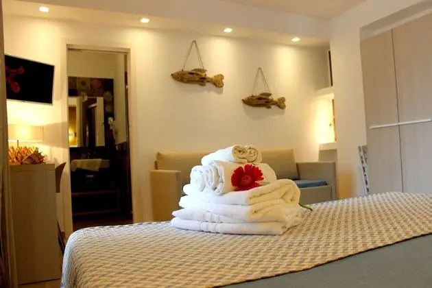 Üç Kişilik Oda, Bahçe Manzaralı