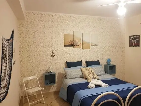 Tek Büyük Yataklı Oda, Ortak Banyo
