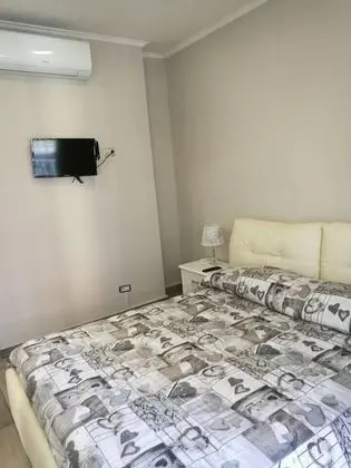Tek Büyük Yataklı Oda, Balkon