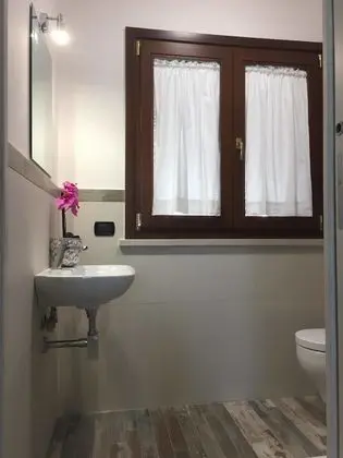 Deluxe Tek Büyük veya İki Ayrı Yataklı Oda, Deniz Manzaralı