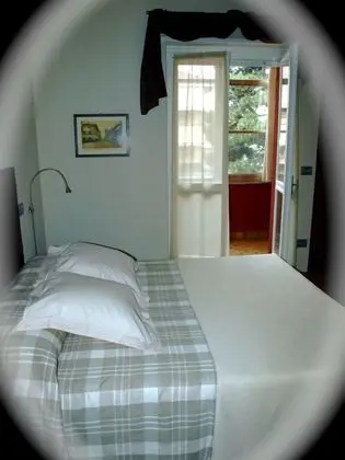 Basic Tek Büyük Yataklı Oda