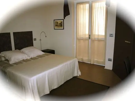 Basic Tek Büyük Yataklı Oda