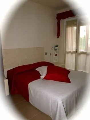 Basic Tek Büyük Yataklı Oda