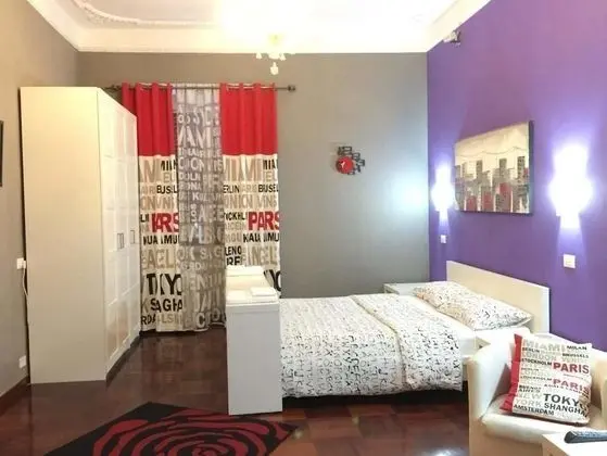 Tek Büyük Yataklı Oda, Ortak Banyo