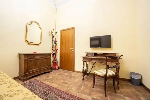 Classic Tek Büyük veya İki Ayrı Yataklı Oda