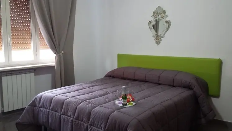 Basic Tek Büyük veya İki Ayrı Yataklı Oda, Özel Banyo