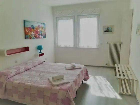 Tek Büyük veya İki Ayrı Yataklı Oda, Dağ Manzaralı (5)