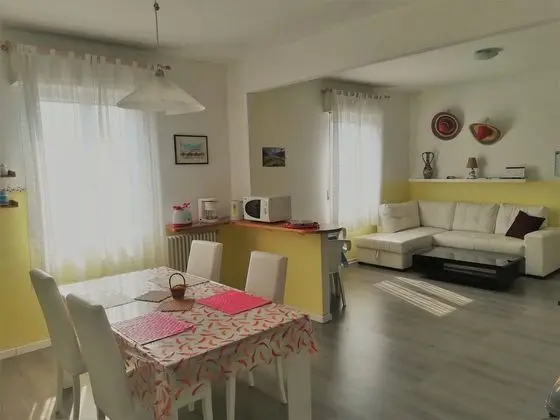 Tek Büyük veya İki Ayrı Yataklı Oda, Dağ Manzaralı (5)