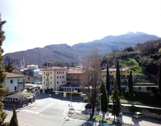 Tek Büyük veya İki Ayrı Yataklı Oda, Dağ Manzaralı (5)