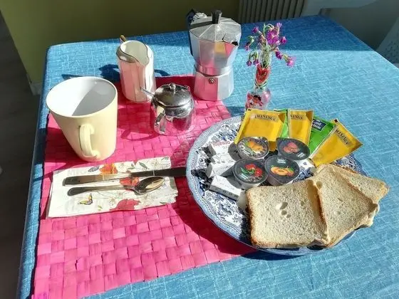 Tek Büyük veya İki Ayrı Yataklı Oda, Göl Manzaralı (6)