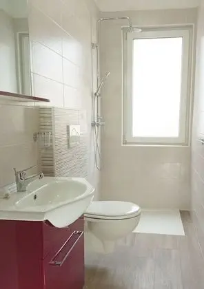 Tek Büyük Yataklı Oda, Göl Manzaralı