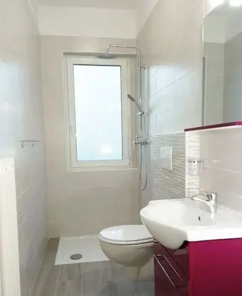 Tek Büyük Yataklı Oda, Göl Manzaralı