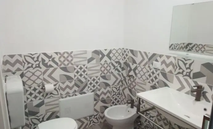 Tek Büyük Yataklı Oda, Özel Banyo (White)