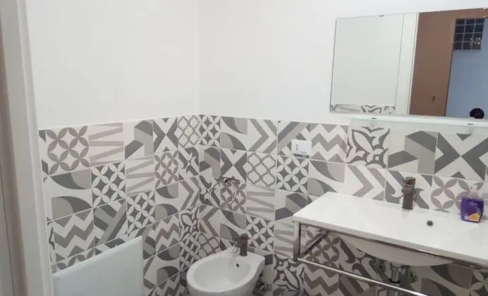 Tek Büyük Yataklı Oda, Özel Banyo (White)