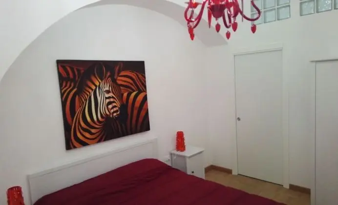 Tek Büyük Yataklı Oda (Red)