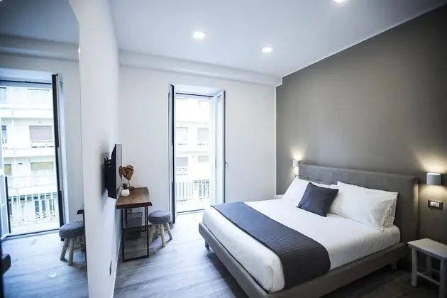 Classic Tek Büyük Yataklı Oda