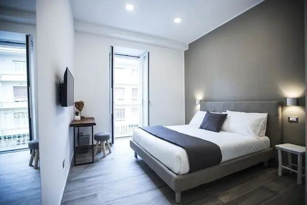 Classic Tek Büyük Yataklı Oda