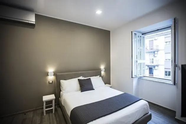 Comfort Tek Büyük Yataklı Oda