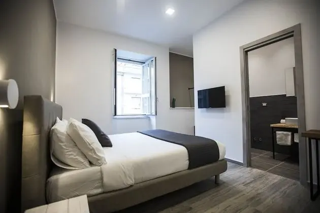 Comfort Tek Büyük Yataklı Oda