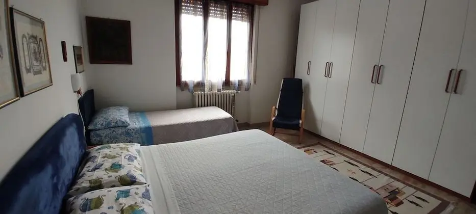 Üç Kişilik Oda, Ortak Banyo