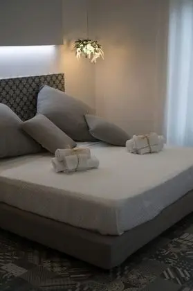 Tek Büyük Yataklı Oda (with balcony)
