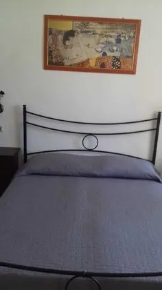 Tek Büyük Yataklı Oda, Ortak Banyo