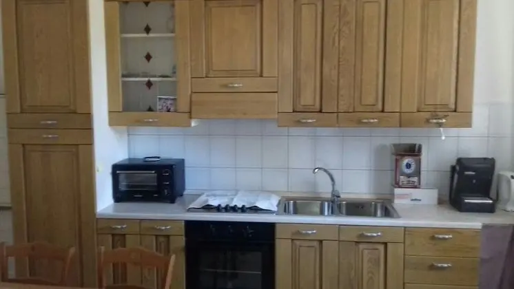 Tek Büyük Yataklı Oda, Ortak Banyo