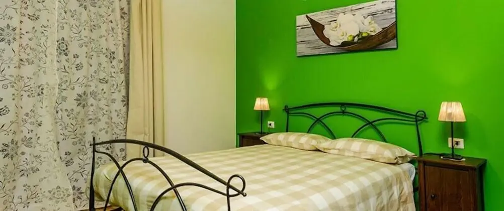 Üç Kişilik Oda (Verde)