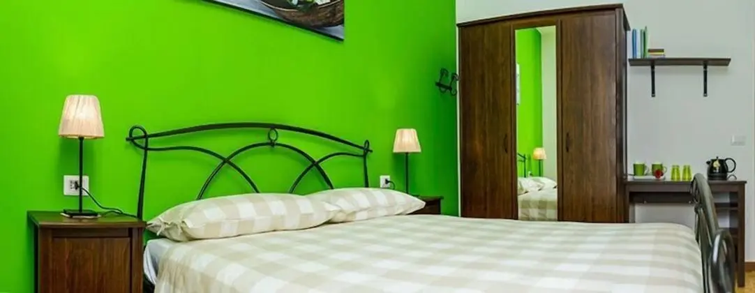 Üç Kişilik Oda (Verde)