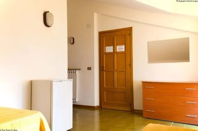 Dört Kişilik Oda, Bağlantılı Odalar