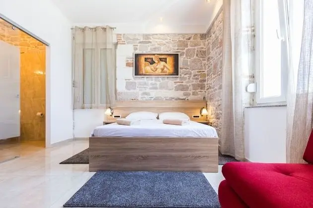 Deluxe Tek Büyük Yataklı Oda, Birden Çok Yatak, Kanal Manzaralı