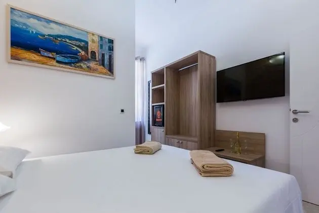 Economy Tek Büyük Yataklı Oda