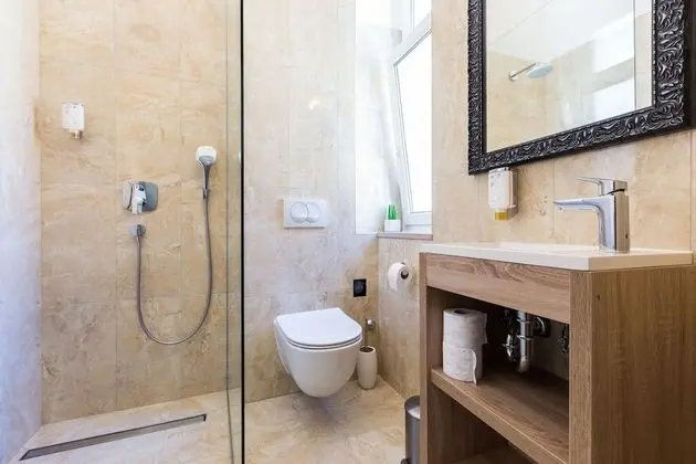 Economy Tek Büyük Yataklı Oda