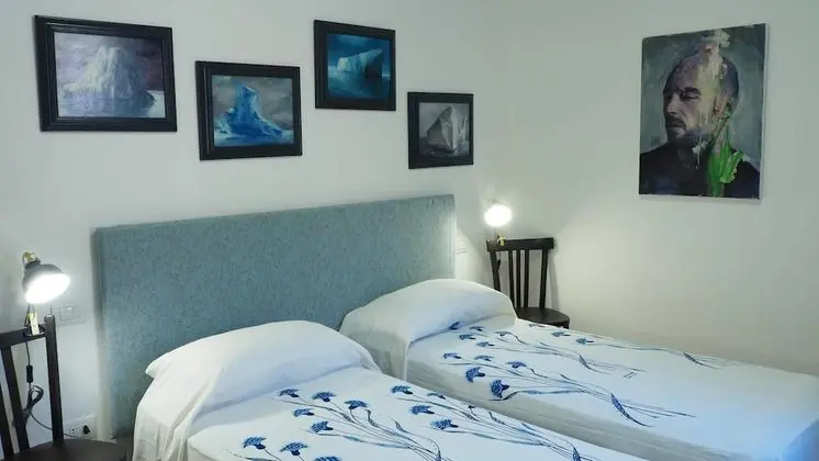 Economy Tek Büyük veya İki Ayrı Yataklı Oda, Ortak Banyo, Bahçe Manzaralı