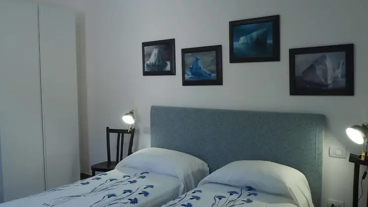 Economy Tek Büyük veya İki Ayrı Yataklı Oda, Ortak Banyo, Bahçe Manzaralı