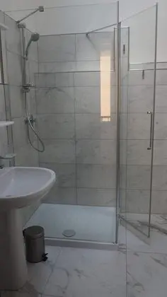 Economy Tek Büyük veya İki Ayrı Yataklı Oda, Ortak Banyo, Bahçe Manzaralı